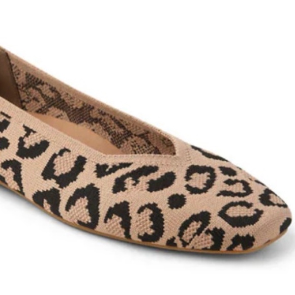 Vivaia Margot 2.0 square toe flat - Picture 1 of 15